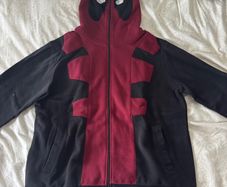 Deadpool Full-Zip Costume Hoodie M