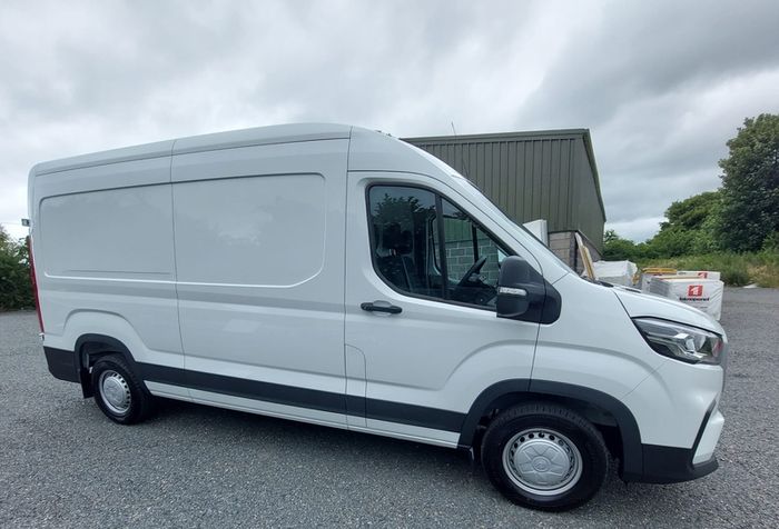 Maxus  delivery 9