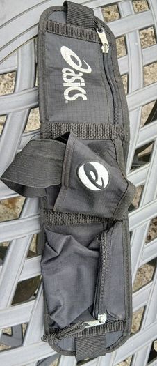 Oasics running belt
