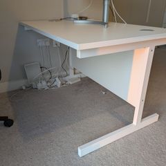 White Desk 120 x 80cm, Excellent Condition