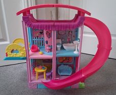 Chelsea Doll House