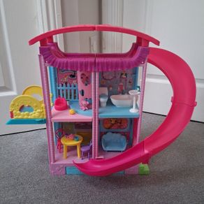 Chelsea Doll House