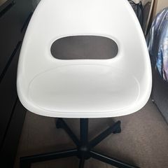 white swivel office chair - excellent condition