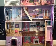 Wooden Floor Standing Dolls House