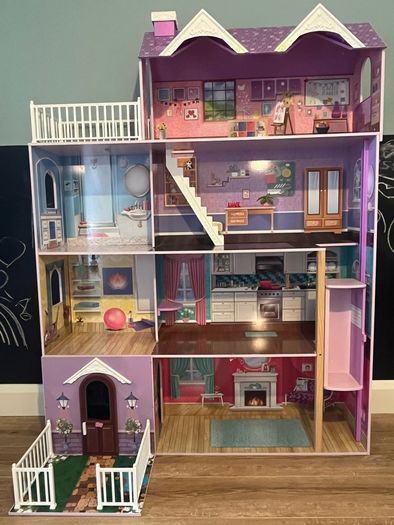 Wooden Floor Standing Dolls House