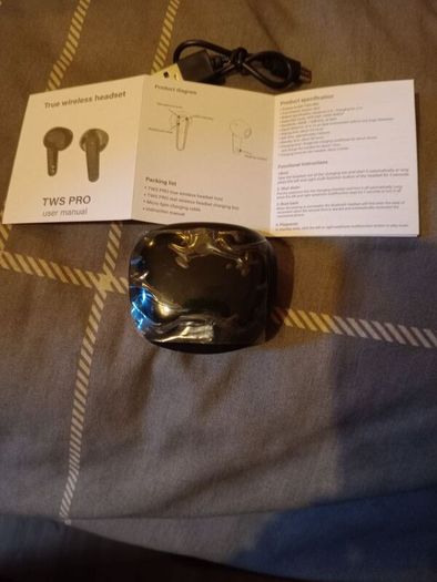 Wireless Bluetooth Earbuds