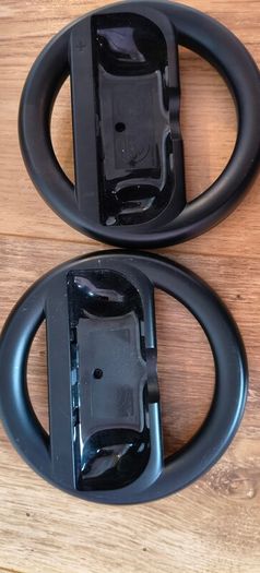 Nintendo switch controllers