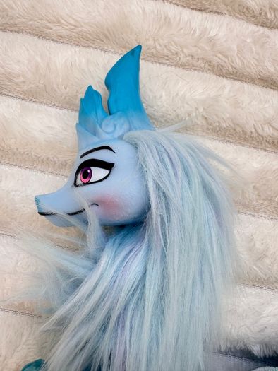 Disney store Raya And The Last Dragon Sisu Dragon Lights & Sounds figure Lenth approx. 35 cm. Used PLease see photos