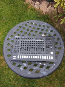 Roland Tr-8s