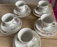 Fifteen piece  circa 1950s . Cmeilow 1790  polish porcelain