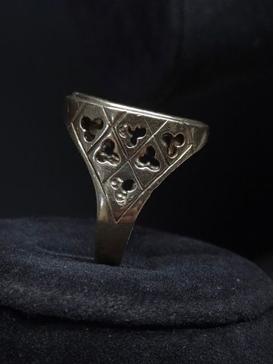 Vintage 9ct Gold Sovereign Ring Mount