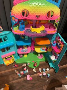 Gabby Doll house & accessories