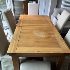 Dining /kitchen  table and chairs