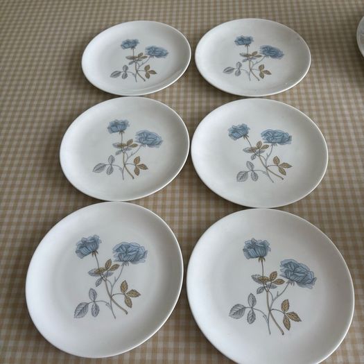 Wedgwood Complete Tea Set Ice Rose