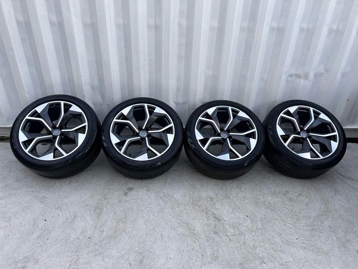 Genuine Audi Q8/SQ8 RSQ8 21" Alloy Wheels