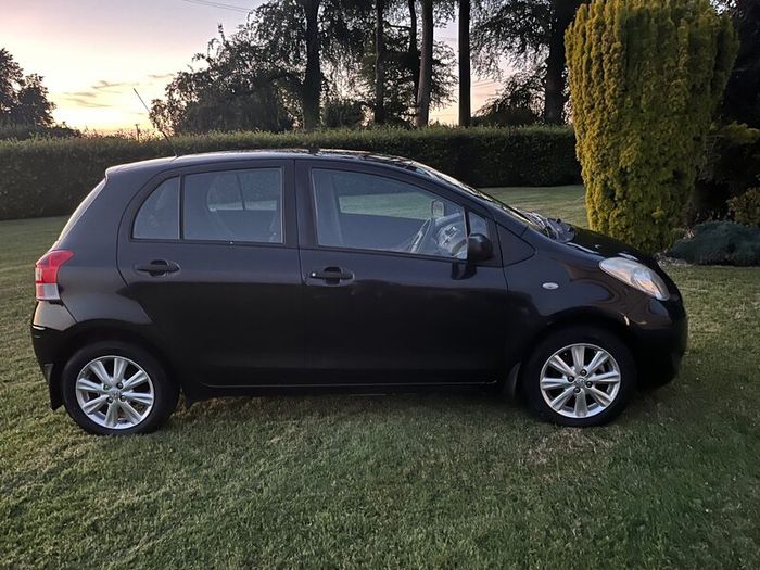 Toyota Yaris 2011