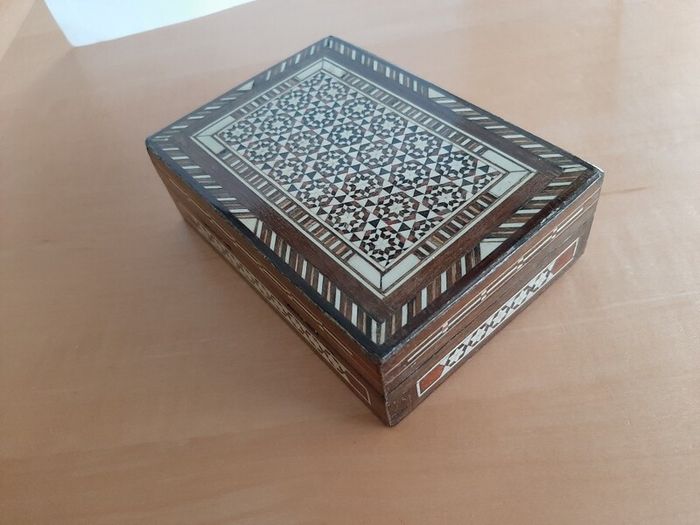 Small Syrian inlay box