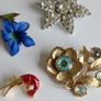 Vintage brooches collection Image 7