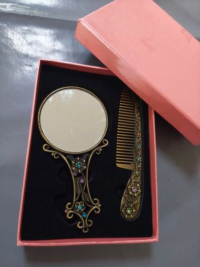 vintage comb