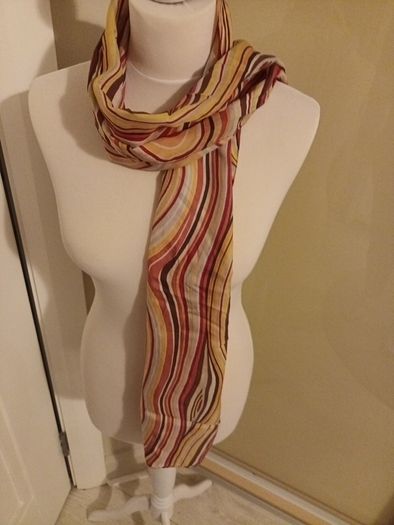 Autumnal scarf