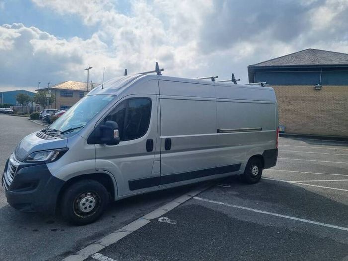 peugout boxer panel van