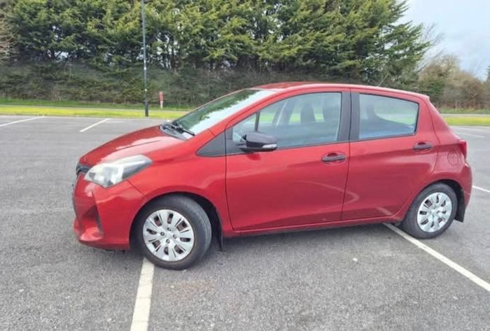 2015 Toyota Yaris Terra