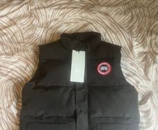 Canada goose gillet