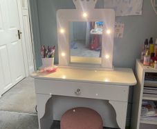 solid wood dressing table