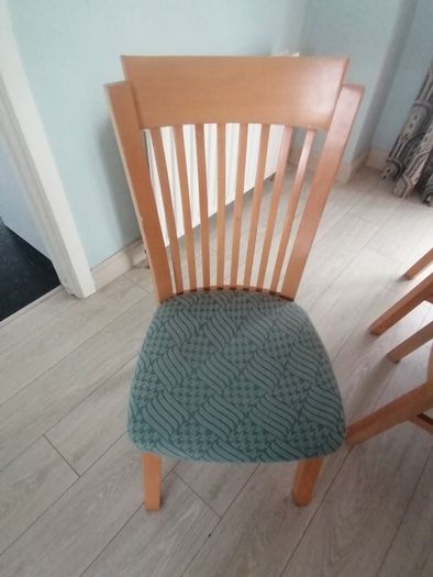 Dining Room Table and 8 Chairs