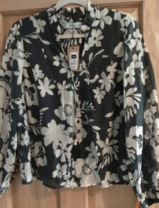 Gallery Blouse