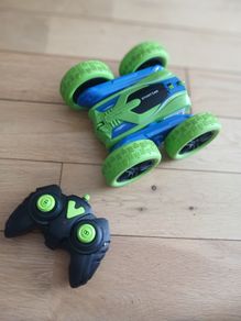 Remote control car