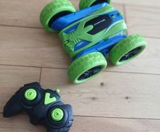 Remote control car