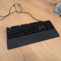 Steelseries Apex 5 (Hybrid Mechanical Switches)