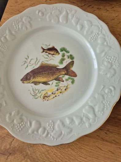 Vintage Bernadotte Thun Fish Plate Set 8 Plates