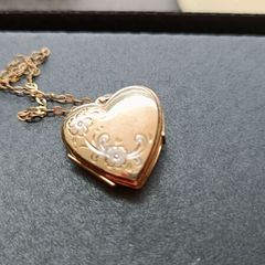 Gold Locket Heart