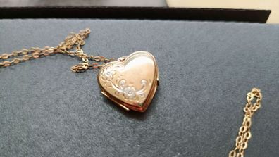 Gold Locket Heart