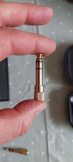 Mackie MP-220 in ear monitors