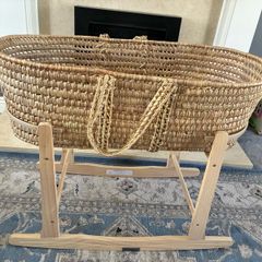 Clair de Lune Moses Basket Rocking Stand and Basket