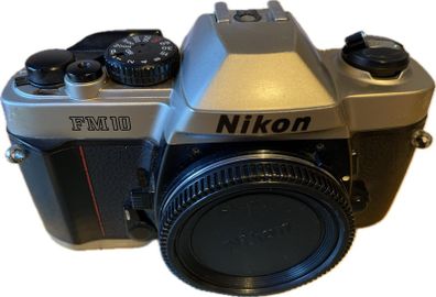 Nikon FM10 camera vgc