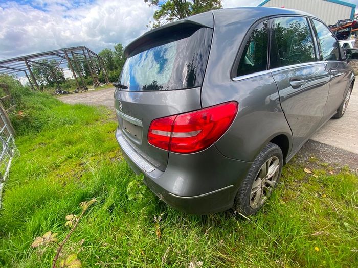 2014 Mercedes Bclass B180 Breaking For Parts