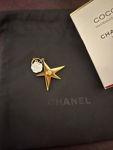 CHANEL Coco Mademoiselle Bundle - Mist, Charm & Sample