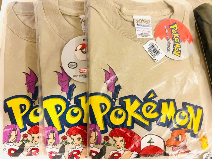 From 1999 Official License Pokemon t-shirts 9 pieces