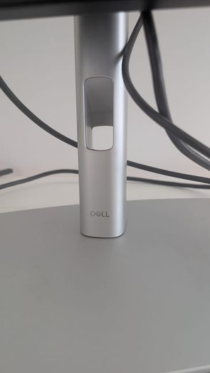 Dell 27" QHD (2K) Monitor