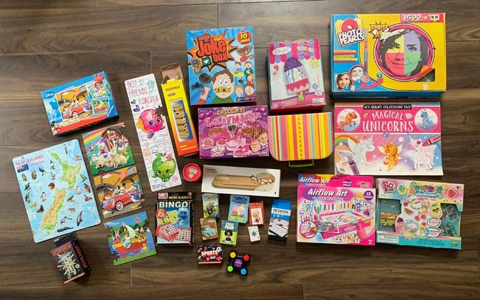 Books - Adult and Children- Jigsaws - Games etc