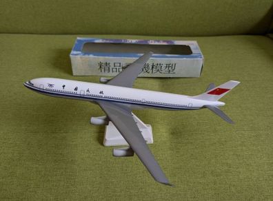 Civil Aviation Administration of China 1:200 scale model airplane, Airbus A340 aircraft