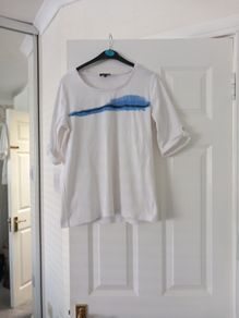 tee shirt