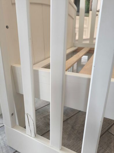 Baby cot bed