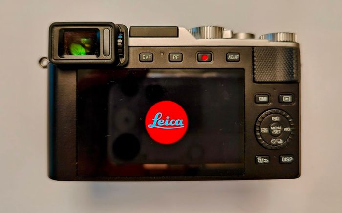 Leica D-Lux 7 digital camera