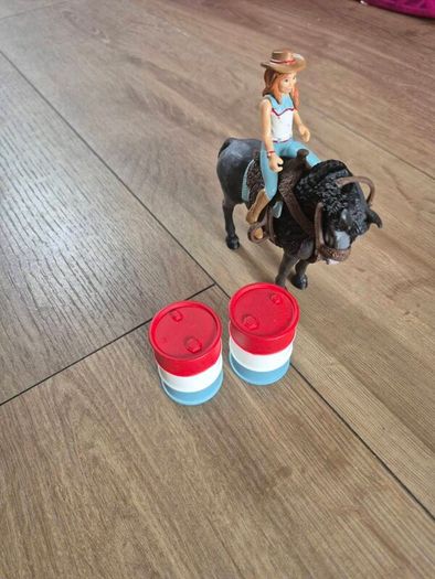 Schleich horses, stables and accessories