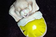 Moorcroft - Vintage - Yawning Bunny